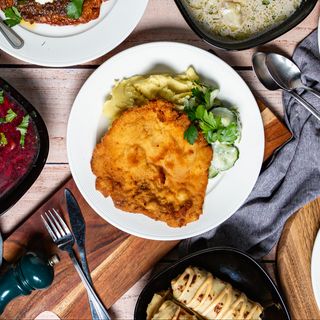 Łazanki z kapustą i grybami/sos grzybowy