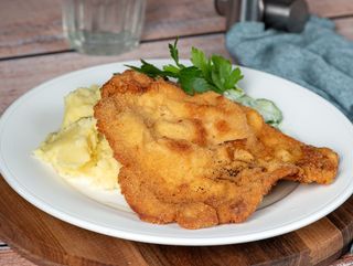 Schabowy/smażone ziemniaki/buraczki