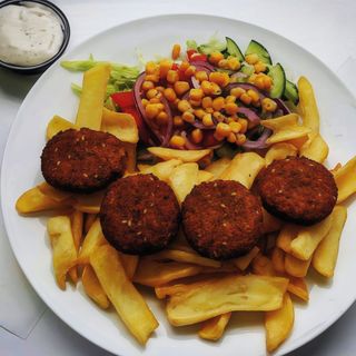 Falafel na talerzu 66  