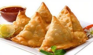 5. Chicken Samosa 2 szt