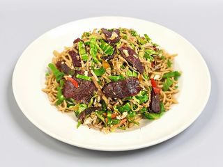 29. Makaron Mie z wołowiną