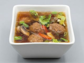 11. Wan Tan kuleczkami wieprzowymi