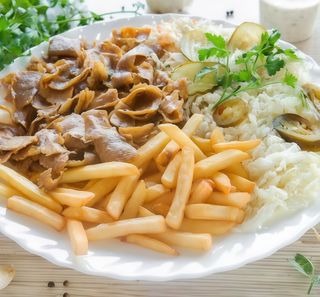 YemY danie z frytkami