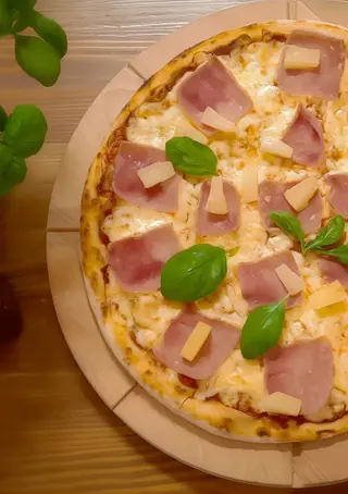 Pizza Tropicana - średnia 30 cm