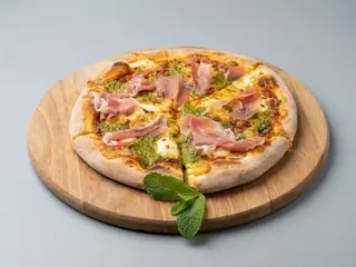 Pizza Al Pesto - mega 50 cm