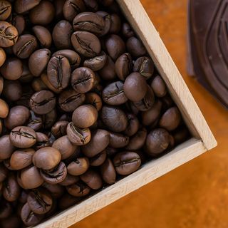 Kawa Indie Robusta Cherry AA jasno palona