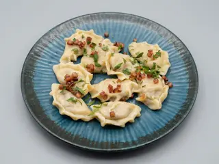Pierogi mięsne ze skwarkami
