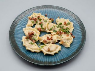 Pierogi mięsne ze skwarkami