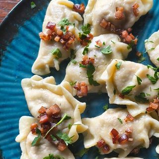 Pierogi mięsne ze skwarkami