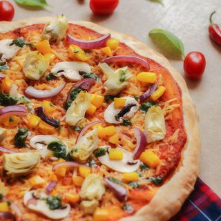 Pizza z karczochami 32cm