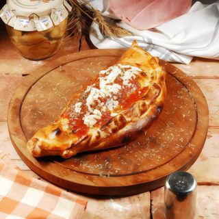 Pizza Calzone (Pizza pieróg)