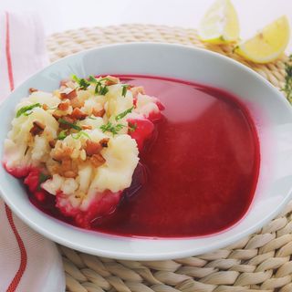 Barszcz czerwony z ziemniakami