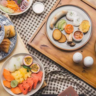 Śniadanie szefa,2 szt jaja gotowane,2 razy boczek grillowany