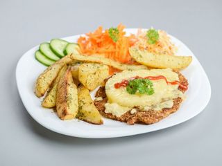 Pierś z kurczaka po hawajsku, ananas, ser, pomidor koktajlowy ziem,sur,zupa