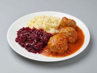 3 szt pulpety z sosem pomidorowym,ziemniaki,surówka,zupa