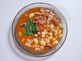 Zupa fasolka po bretońsku