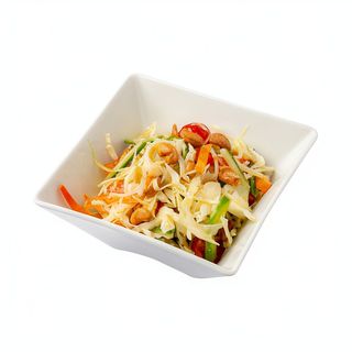 Sałatka z orzechami nerkowca