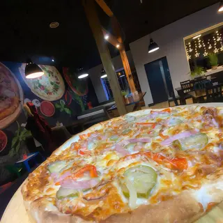Pizza Bolognese	