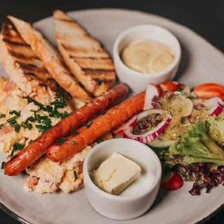 California Breakfast