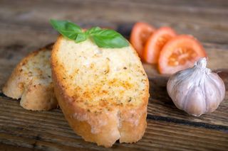 Pieczywo czosnkowe 2szt