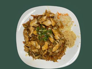 Pad Thai z kurczakiem