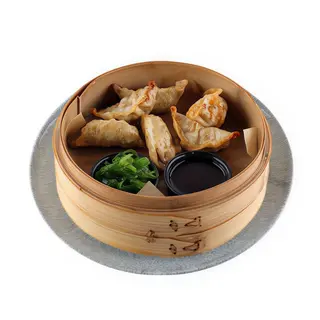 Smażone pierożki gyoza 6 szt. z kaczką