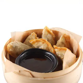 Smażone pierożki gyoza 6 szt. z warzywami