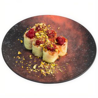 Hosomaki z kremem pistacjowym i malinami 6 szt.