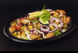 Sałatka z polędwiczką wieprzową