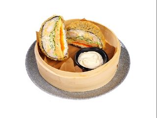 Prawn tempura burger