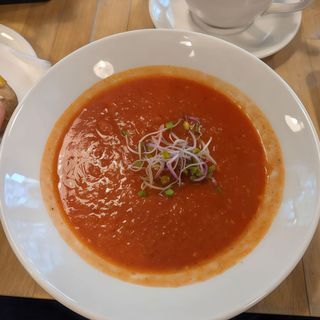 Aksamitny krem z pomidorów