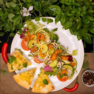 Sałatka spaghetti z kurczakiem