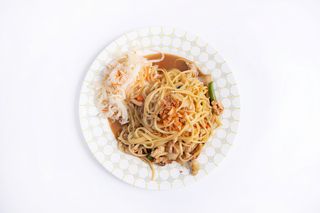 Makaron chiński z kurczakiem