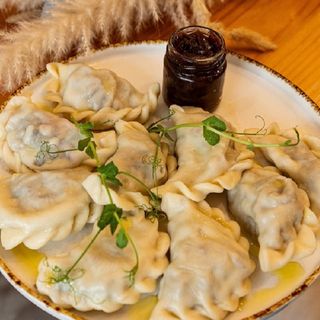 Pierogi z wołowiną 8 szt.