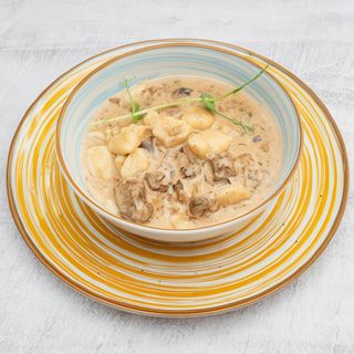 Gałuszki w sosie grzybowym 350g