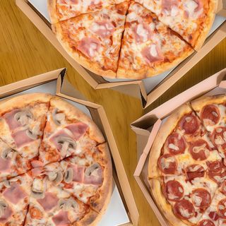 Trio Deal - 3x duża pizza 38,98 zł/szt.