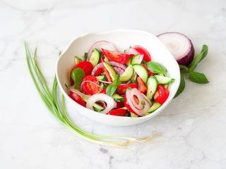 Pomidory sałatkowe ogórki 150g