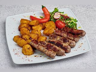 Ćevapczići rolowany w bekonie