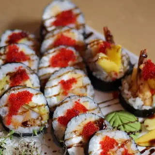 Futomaki Shrimp tempura with fruit 12szt