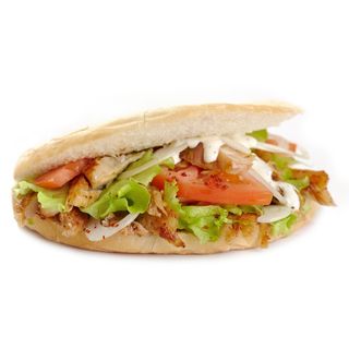 Bułka z boczkiem pieczonym