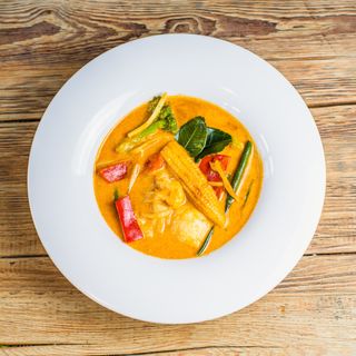 Czerwone curry z wołowiną