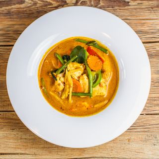 Żółte curry z krewetkami