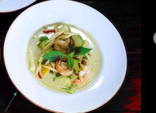 Zielone curry z wołowiną