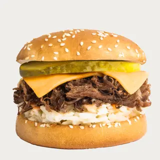Mały burger z szarpaną wołowiną