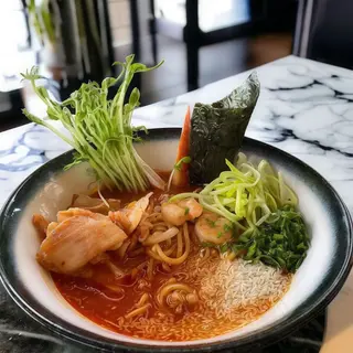 Ramen koreański na ostro