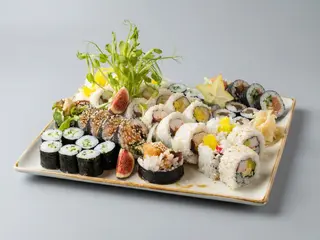 Maki sushi set