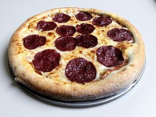 Pizza Salami 50cm