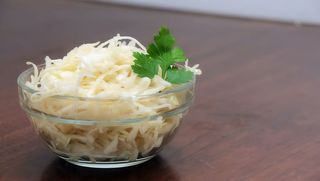  Surówka z białej kapusty