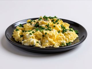 Jajecznica z 3 jajek - na boczku