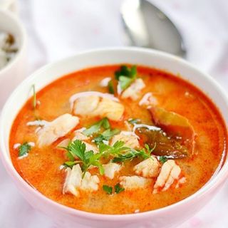Zupa rybna tajska